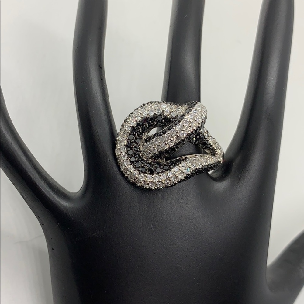 Sterling silver cocktail ring White and black CZ